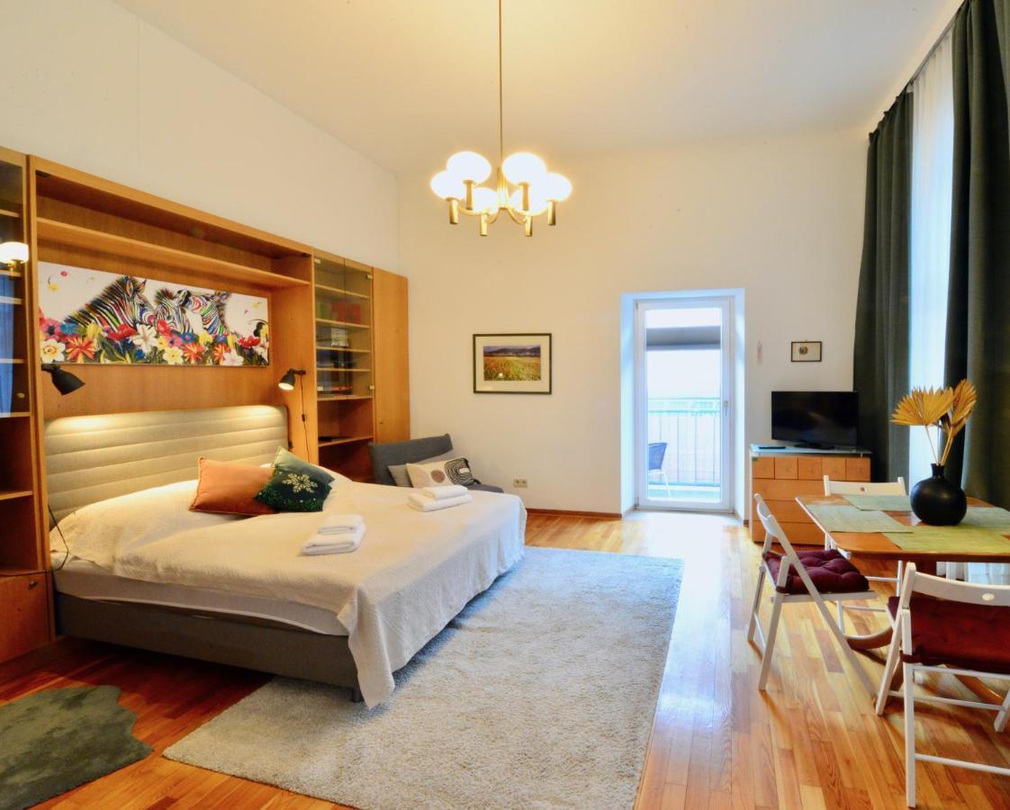 Charming With Balcony In Hip & Trendy Margareten 维也纳 外观 照片