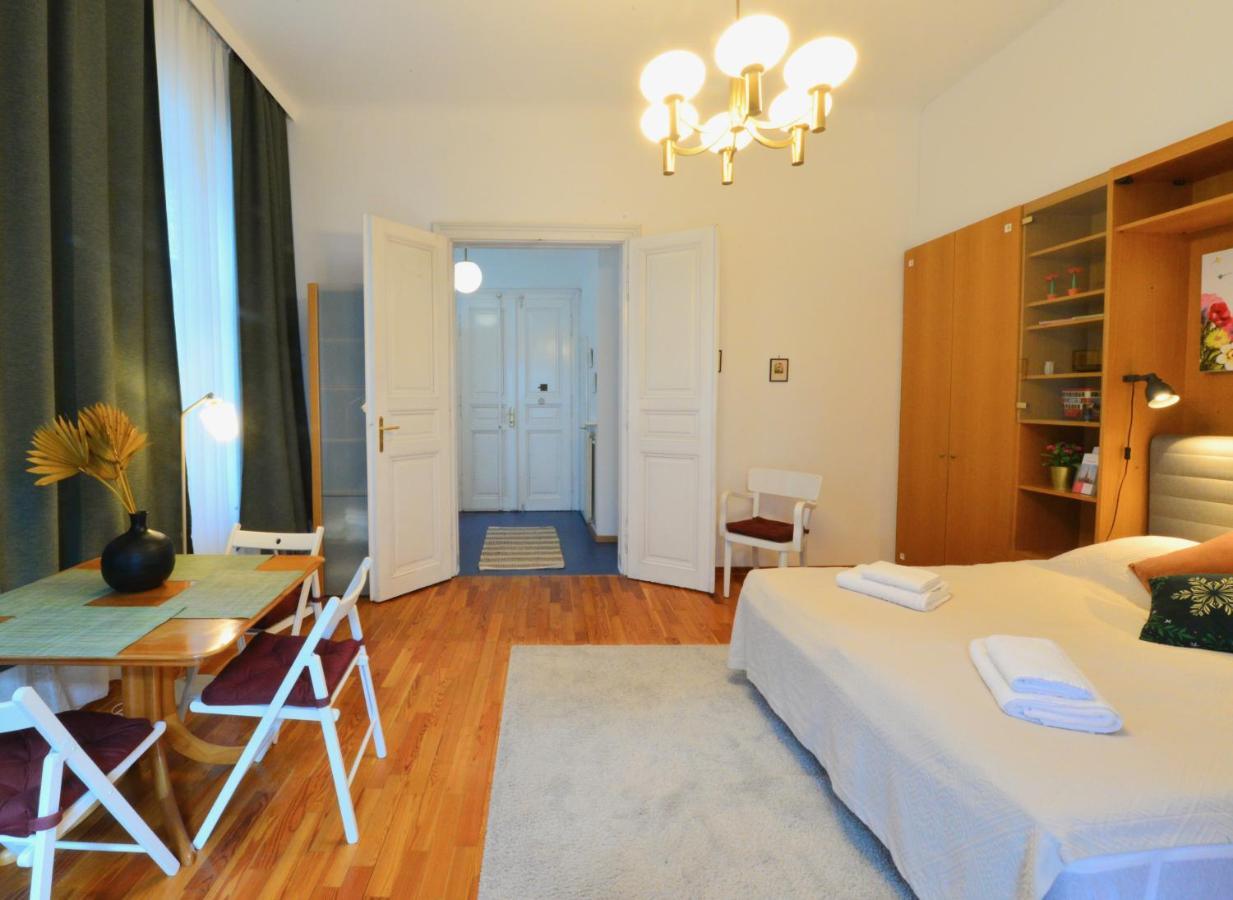 Charming With Balcony In Hip & Trendy Margareten 维也纳 外观 照片